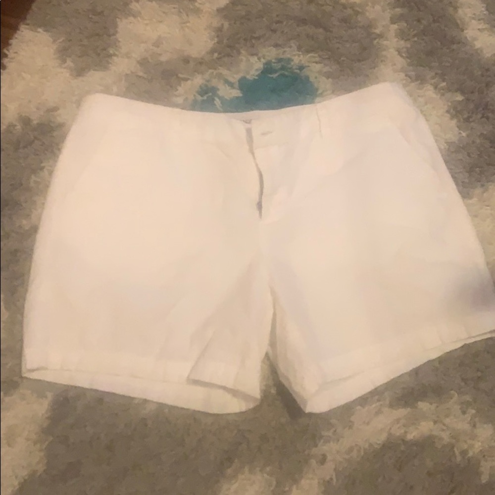 Ladies Pre-owned white shorts